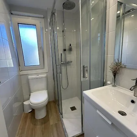 Apto Reformado A 20 Mins De La Playa *